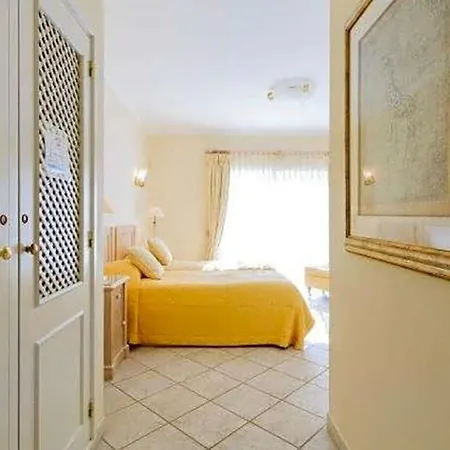 Vale Do Garrao Sleeps 6 Pool Air Con Wifi Βίλα