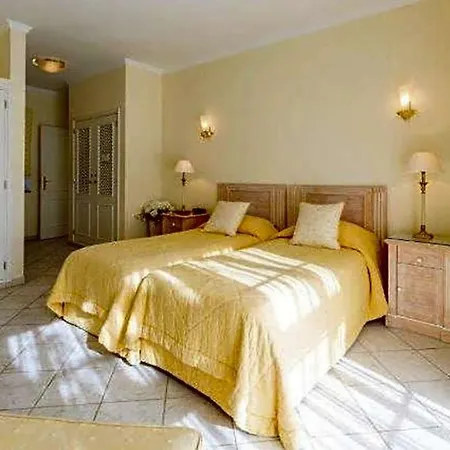 Vale Do Garrao Sleeps 6 Pool Air Con Wifi * Vale do Lobo